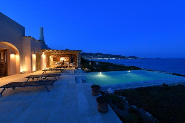 Makria Miti Luxury Villa