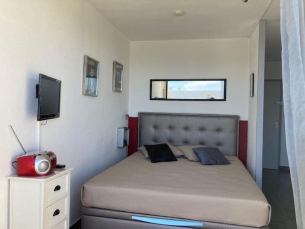 Bilde 1: Studio 2, Héliopolis D au village naturiste