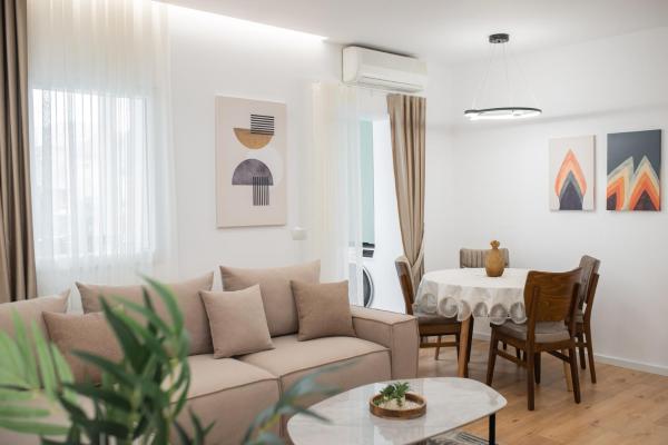 Mia Apartment, Tirana