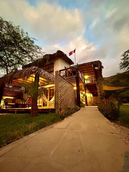 A la foto es mostra l'objecte Casa Canoa situat a la ciutat de Canoas.