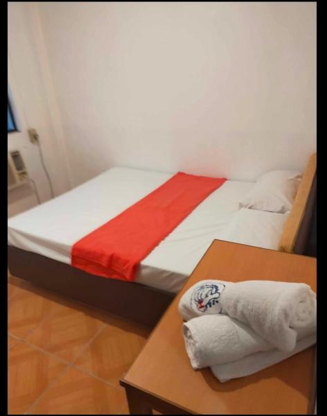 Na fotografii je vidět objekt Auzone Inn Budget Hometel nacházející se ve městě Acala.