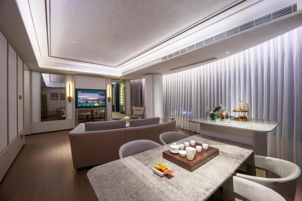 Deluxe Suite mit 1 Kingsize-Bett — 89 m² - MaxX by Steigenberger Guangzhou Zhujiang New Town