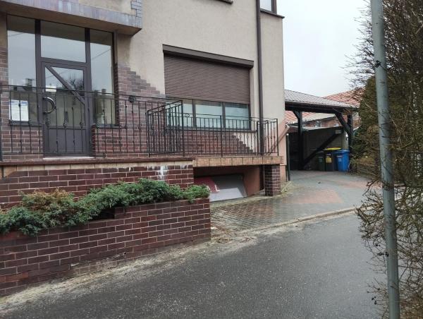 A la foto es mostra l'objecte Apartament dla par situat a la ciutat de Olesno.