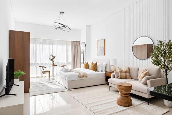 Na zdjęciu widoczny jest obiekt Silkhaus Vacation Homes Bright Studio Near Silicon Central Mall położony w mieście Dubaj.