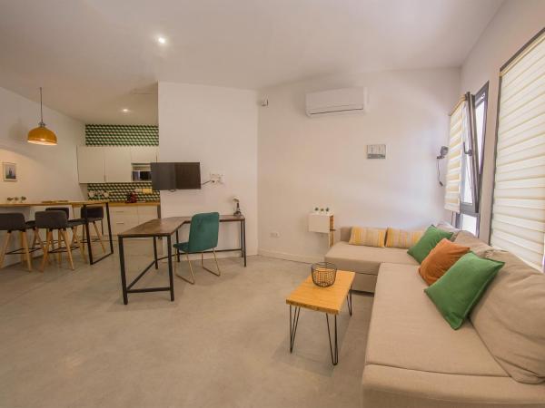Apartamentos Granada Parque de Las Ciencias 3000, Granada