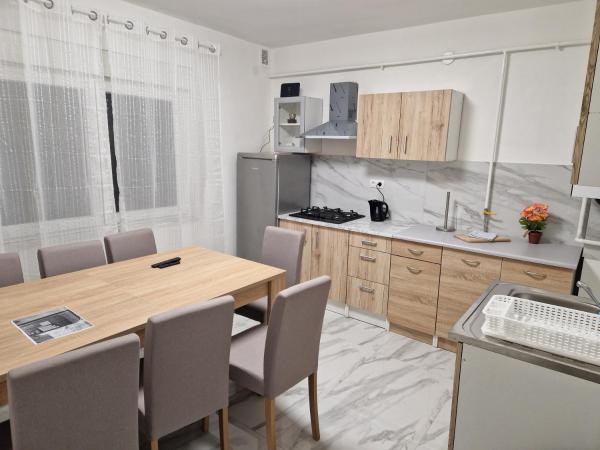Kuvassa näkyy kohde Sobe Zimmer & Apartmani Nova Gradiška, joka sijaitsee kaupungissa Cernik.