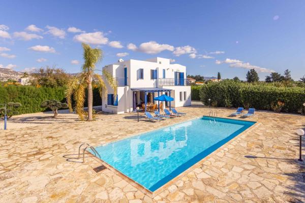 Villa Ino, Peyia