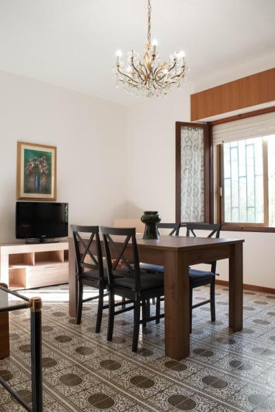 Na zdjęciu widoczny jest obiekt Casa Doré in South Sardinia położony w mieście Sìnnai.