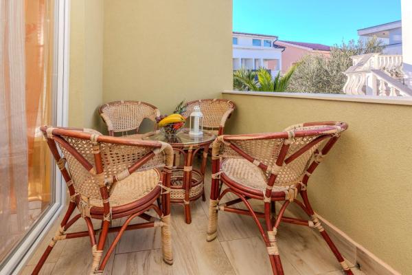 A la foto es mostra l'objecte Apartment Mahnet situat a la ciutat de Vir.