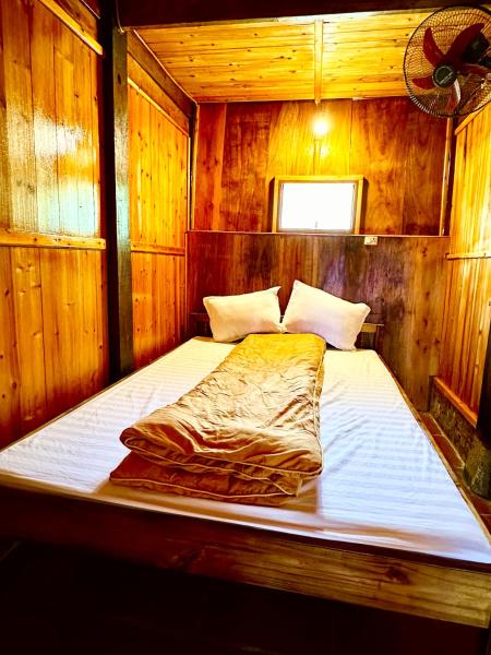 The photo shows the Dao Homestay located in the city of Na Lúng.