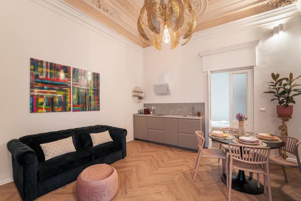 A la foto es mostra l'objecte Baroque design apartment in historical city center situat a la ciutat de Catània.