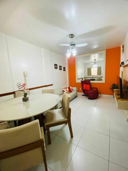 A la foto es mostra l'objecte apartamento no centro Guarapari com garagem! situat a la ciutat de Guarapari.