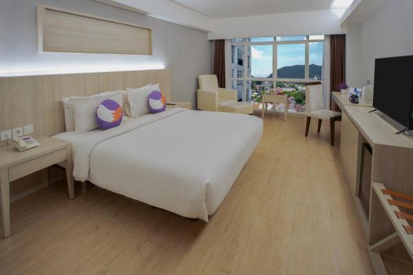 写真にはTelaga市にあるFOX Hotel Gorontaloが写っています。
