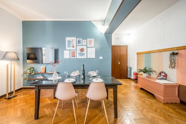 A la foto es mostra l'objecte CASA EMILIA - * In the HEART of MODENA * situat a la ciutat de Mòdena.