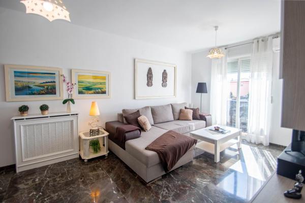 A la foto es mostra l'objecte Luna Apartment situat a la ciutat de Armilla.