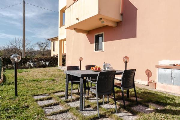 På billedet ses objektet Arezzo Equestrian Centre-Apt W/ Private Parking! beliggende i byen Battifolle.