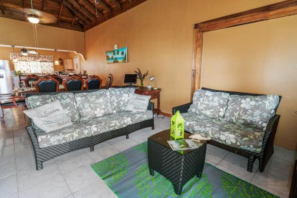 YanceyLargo-6BR Two-Story Estate with Mountain Views, Montego Bay