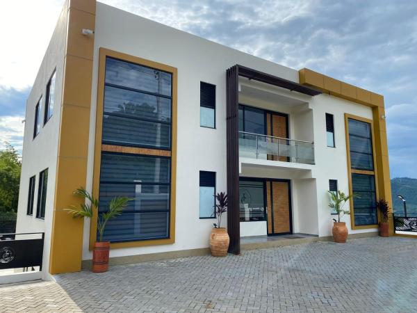 HOTEL ISIS CONFORT, La Mesa