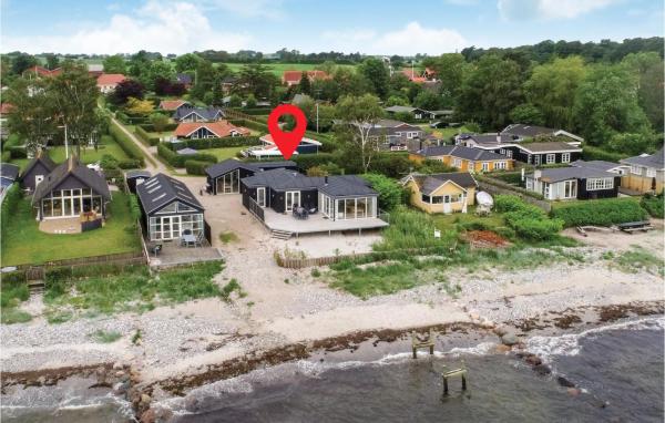 Na fotografii je vidět objekt Rønnebo nacházející se ve městě Nyborg.