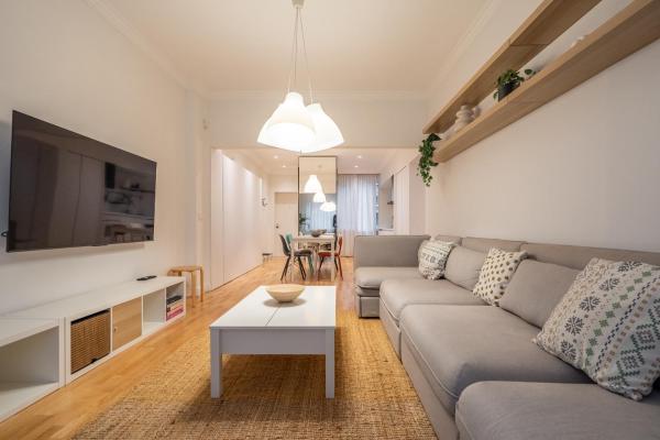 A la foto es mostra l'objecte Modern 2BD Apartment with Fast Wi-Fi - Central Sofia by Flat Mаnager situat a la ciutat de Sofia.