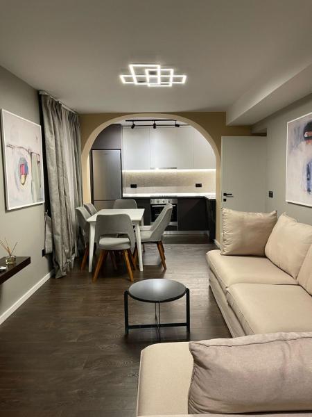 ROV Apartment Bright, Tirana