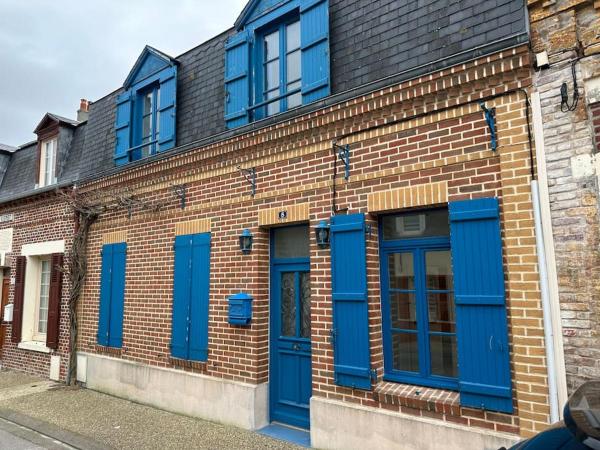 På bildet vises objektet Gîte du Moulin - Appartement plein centre ville - spacieux 2p - 1er etage maison de pécheur à 100m de la plage som ligger i byen Le Crotoy.