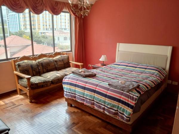 Hermosa Habitación en Av Arce frente a Multicine, La Paz