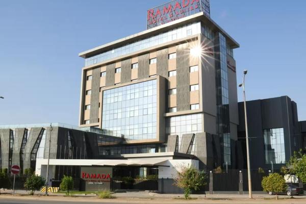 Ramada Hotel & Suites by Wyndham Erbil 32 Park, Erbil