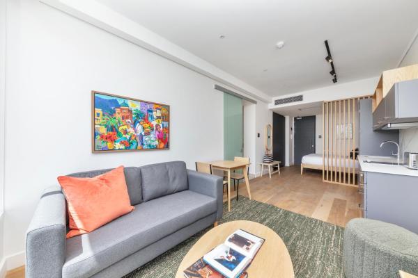 Billede 4: Comfortable studio with city views
