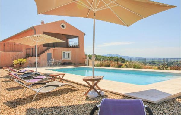 A la foto es mostra l'objecte Awesome Home In Cairanne situat a la ciutat de Cairanne.