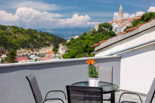 Apartment In Vrbnik - Insel Krk 45252 - Punat