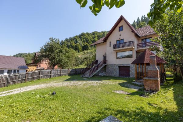 A la foto es mostra l'objecte Villa Roua situat a la ciutat de Bran.