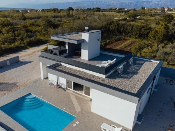 A la foto es mostra l'objecte Luxury Villa Vrsi with Private pool situat a la ciutat de Vrsi.