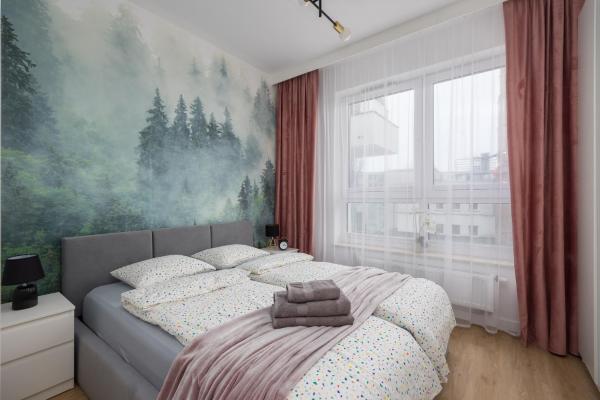 WARSZAWSKI SEN. Apartament na 5, Warsaw