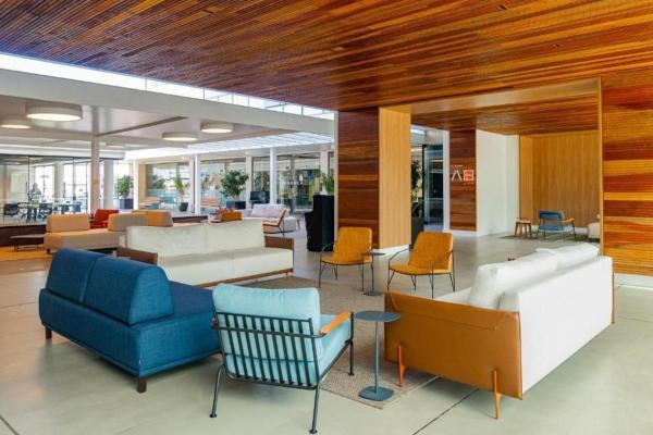 Foto 4: Atrium Studios by Xtay – Estúdios modernos, bem localizados e com ótimos restaurantes ao redor.