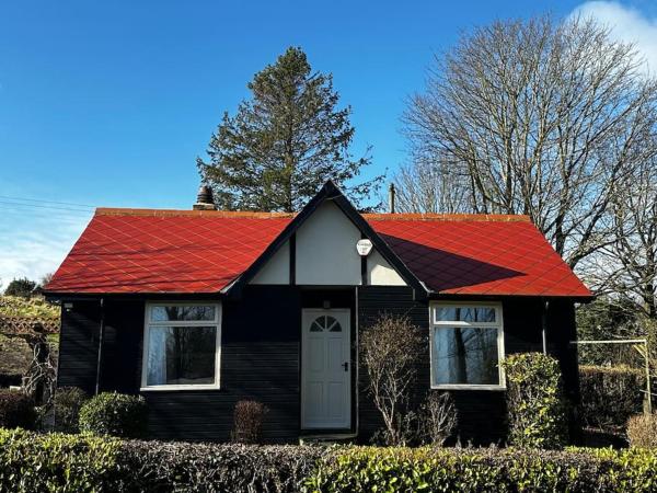 A la foto es mostra l'objecte Sunnybank cottage situat a la ciutat de Alnwick.
