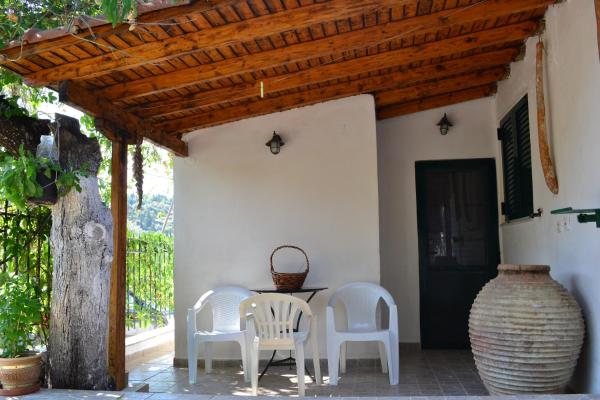 Quiet Agricultural Guesthouse - Lefkada