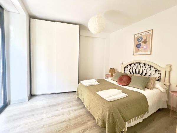 A la foto es mostra l'objecte Housingleón Cardiles I y II situat a la ciutat de Lleó.