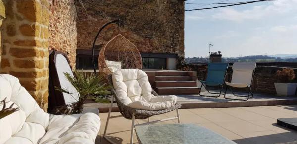 A la foto es mostra l'objecte Les Terrasses Dorées - Chambres d'hôtes de charme & Jacuzzi situat a la ciutat de Châtillon.