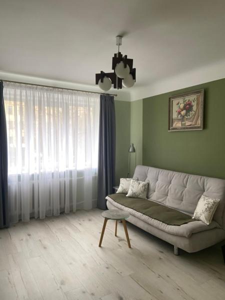 A la foto es mostra l'objecte Green apartments situat a la ciutat de Riga.