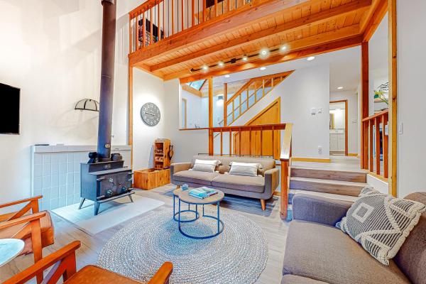 Nella foto è visibile l'oggetto Glacier Glow situato nella città di Warnick.