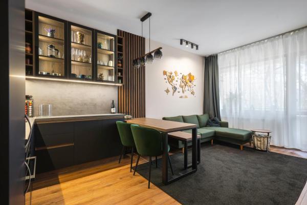 Auf dem Foto ist das Objekt Lux Flat next to Park with working space by Flat Mаnager in der Stadt Sofia zu sehen.