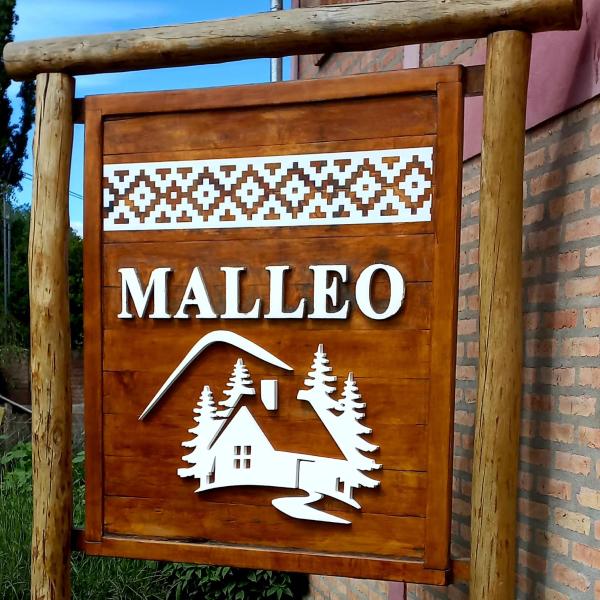 En la foto se muestra el objeto Cabañas Malleo ubicado en la ciudad de Junín de los Andes.