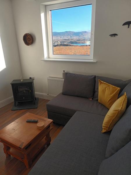 Connemara Lake View Apartment - 梅奧郡