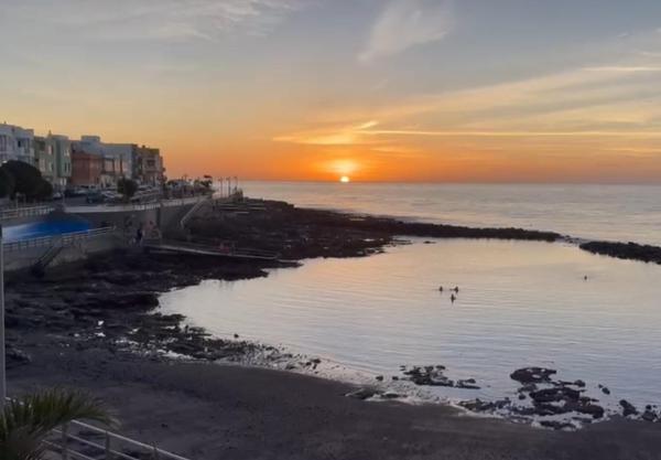 Vivienda 1ª Línea Mar En Paseo Marítimo - Agüimes