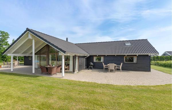 A la foto es mostra l'objecte Holiday Home Thorsvej Otterup Vi situat a la ciutat de Otterup.