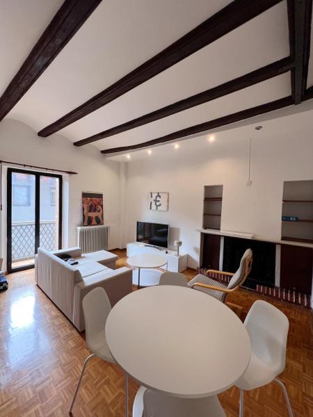 La photo montre l'objet Encantador apartamento en Estella-Lizarra situé dans la ville de Villatuerta.