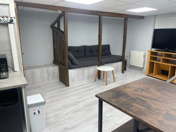 A la foto es mostra l'objecte Studio situat a la ciutat de Ouhans.