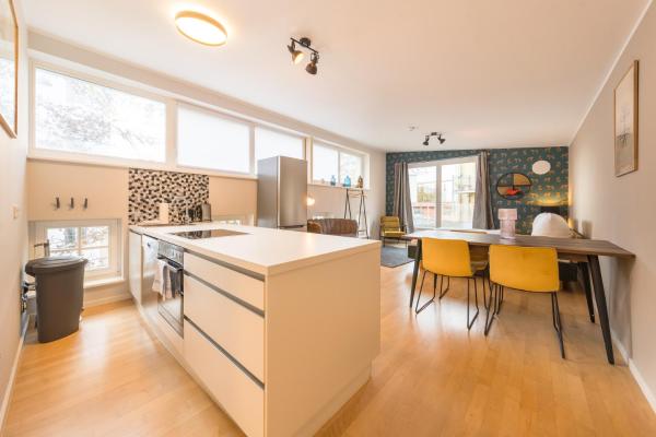 Na zdjęciu widoczny jest obiekt Design Apartments - Sanssouci, 10 Geschwister-Scholl-Straße położony w mieście Poczdam.