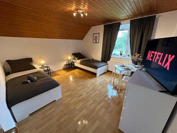 A la foto es mostra l'objecte 3-Zimmer Apartment für Monteure & Geschäftsreisende: Schnelles Internet situat a la ciutat de Stemshorn.